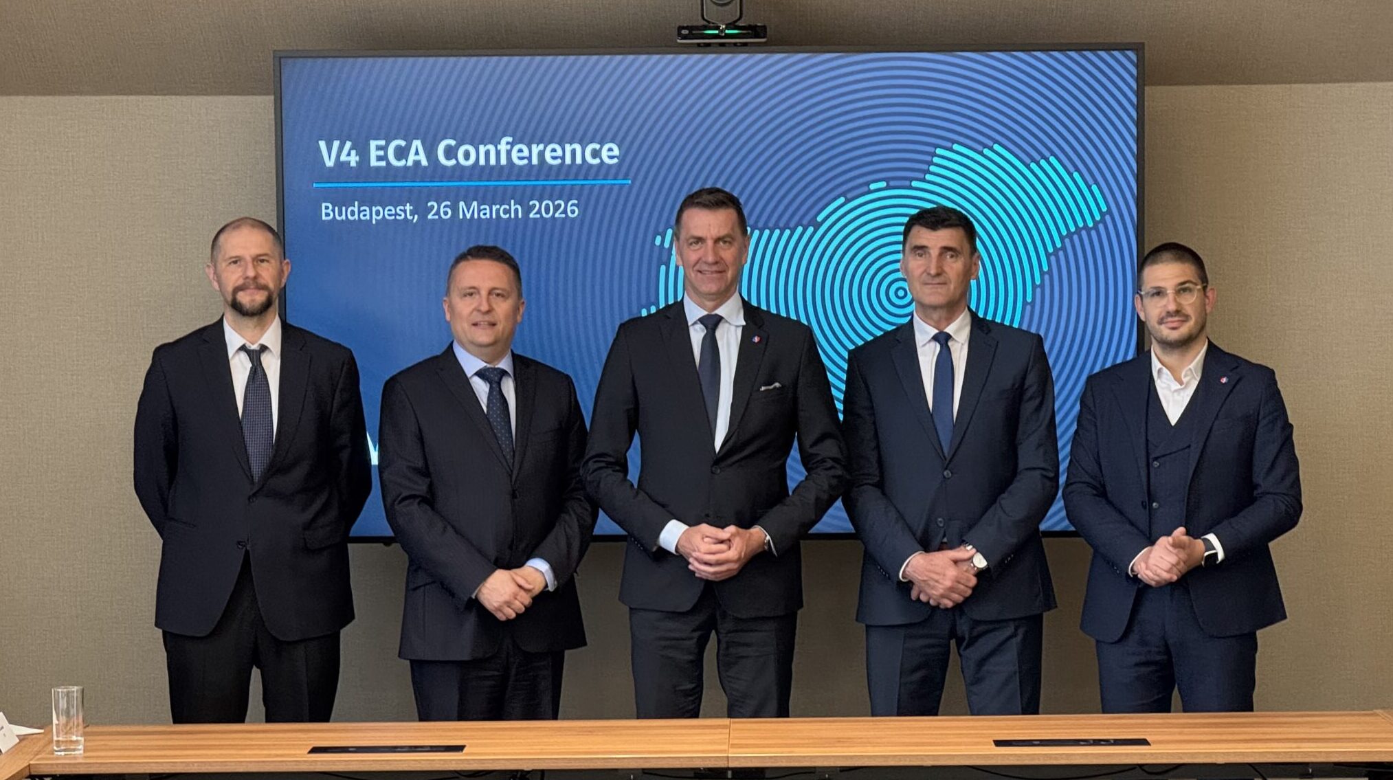 Slovensko musí staviť na export v sektoroch budúcnosti