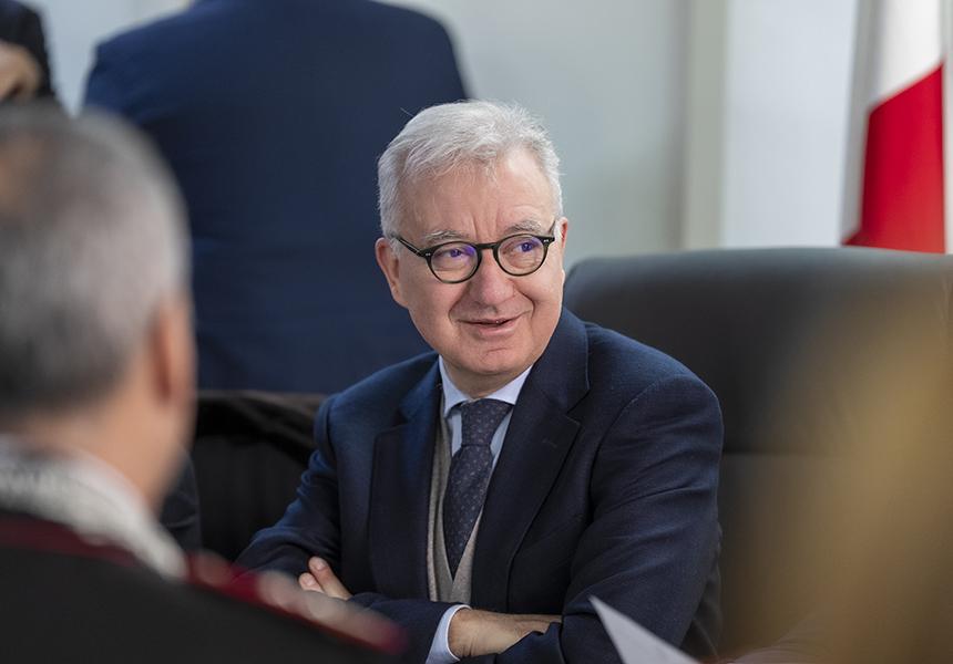 “Terra dei Fuochi” e interventi di riqualificazione, il Sottosegretario Mantovano in visita ad Afragola, Caivano e Napoli-Secondigliano