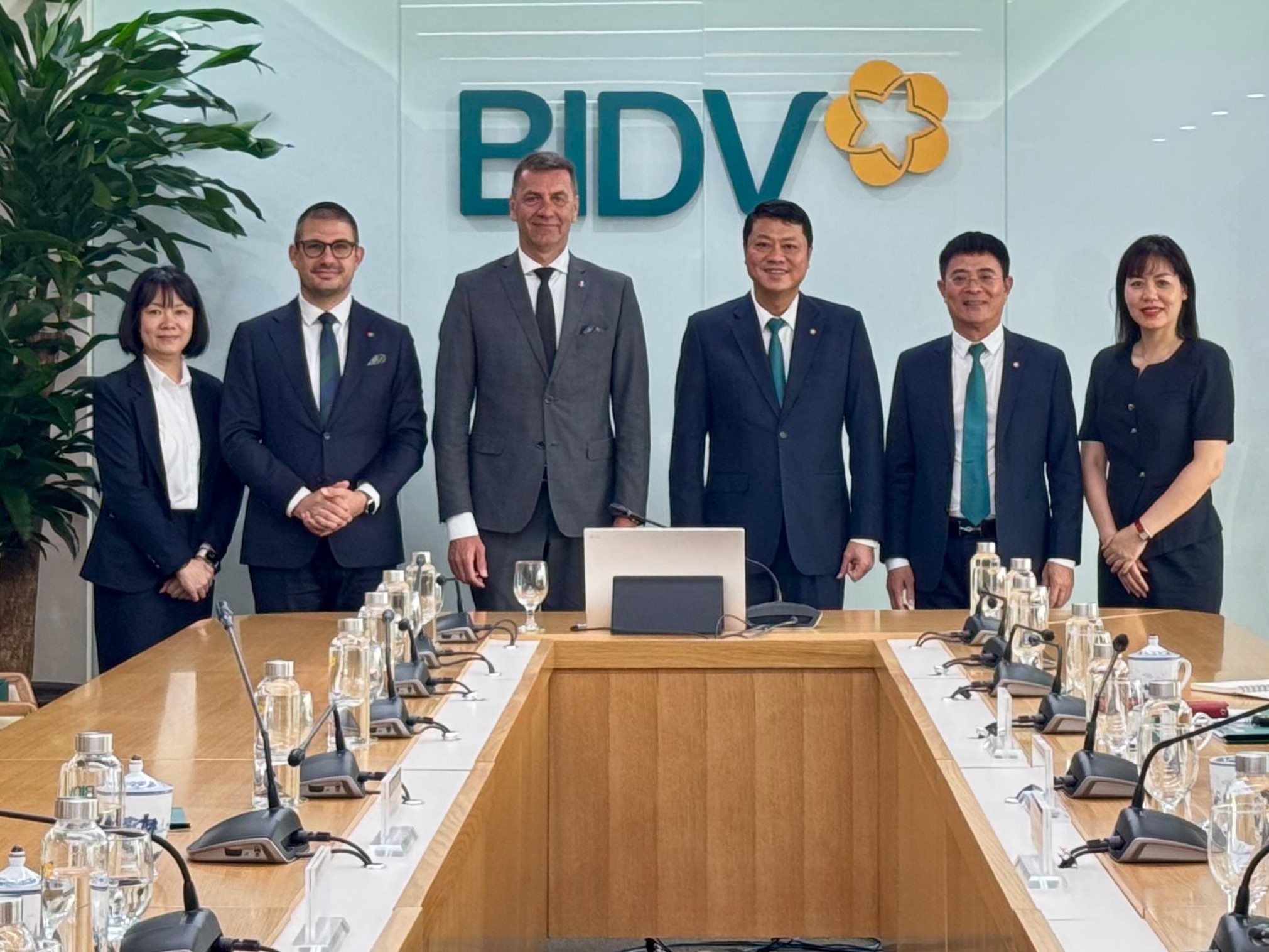 Slovensko a Vietnam posilňujú vzťahy: Eximbanka prehlbuje spoluprácu s kľúčovou bankou BIDV