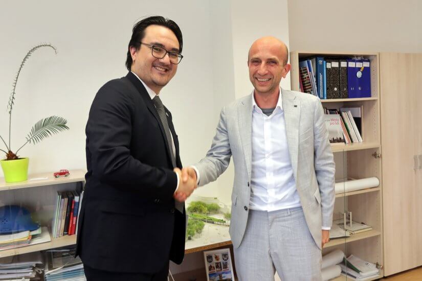 Viceprimátor rokoval s tajomníkom britského veľvyslanectva: „Britskí investori sú v Malackách vítaní.“