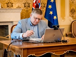 Medzinárodné rokovania o Hormuzskom prielive a energetickej bezpečnosti