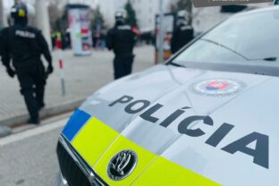 Polícia zasahovala v Dunajskej Strede, detskú výživu podozrivú z kontaminácie stiahli z predaja