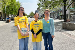 Seneckí žiaci a študenti sa zapojili do Dňa narcisov a vyzbierali