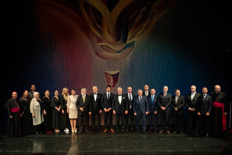 Košický samosprávny kraj ocenil osobnosti späté s UPJŠ