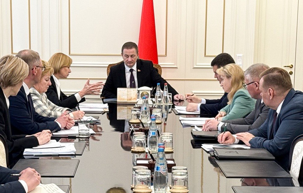 Александр Турчин провел рабочую встречу по вопросам организации школьного питания