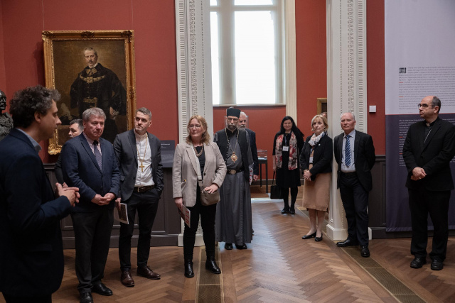 A magyarországi történelmi egyházak vezetői az Akadémia székházában