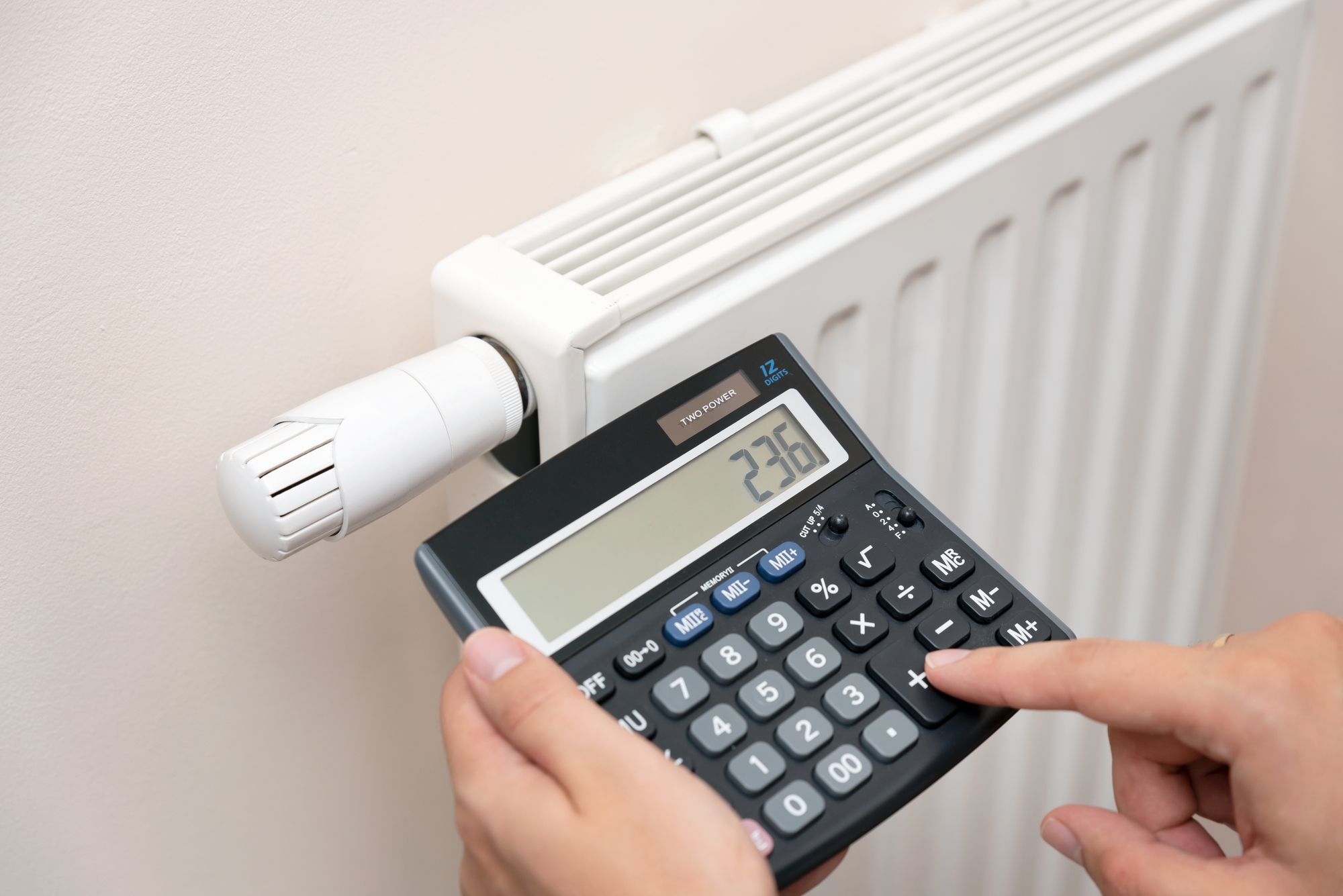 Ceny energií kolísají. Co dnes rozhoduje o vytápění bytových domů?