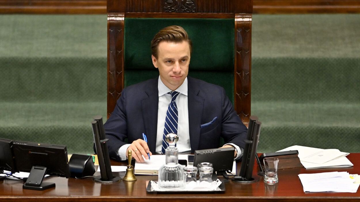 Przestrzegam przed takimi kłamstwami, rozsiewanymi wśród dziennikarzy i w internecie