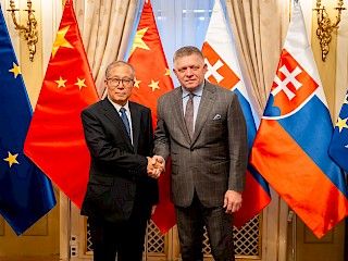 Predseda vlády SR R. Fico prijal prvého podpredsedu parlamentu Číny Li Chung-čunga