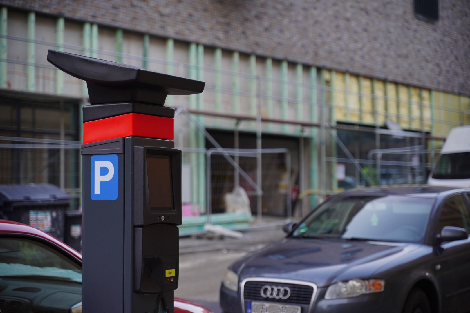 Mesto Žilina plánuje doplniť parkovacie automaty o platbu v hotovosti
