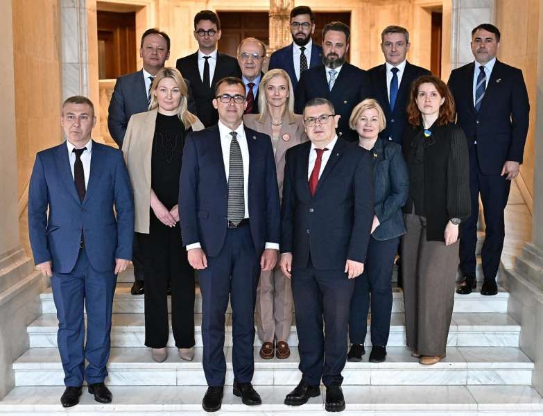 Зустрічі в парламентах Румунії та Молдови: розпочато робочий візит делегації профільного Комітету