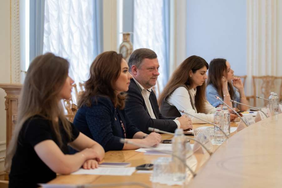 Україна та Норвегія мають міцну основу для співпраці у сфері безпеки та гуманітарного відновлення, — Перший віцеспікер Олександр Корнієнко