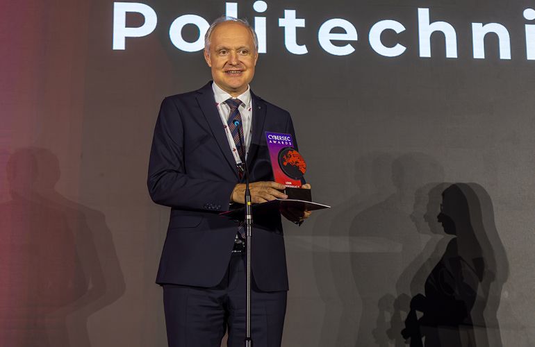 Politechnika Śląska z nagrodą „Lider w Cyberedukacji”