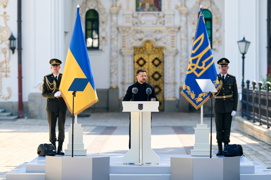 У День Конституції України Голова Верховної Ради взяв участь у спільній молитві за нашу державу