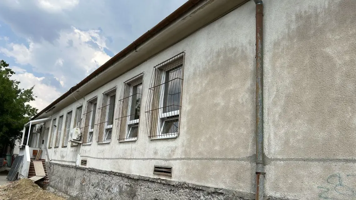 Po novej kuchyni prichádza na rad jedáleň. Na ZŠ s MŠ Sibírska pokračuje rozsiahla modernizácia