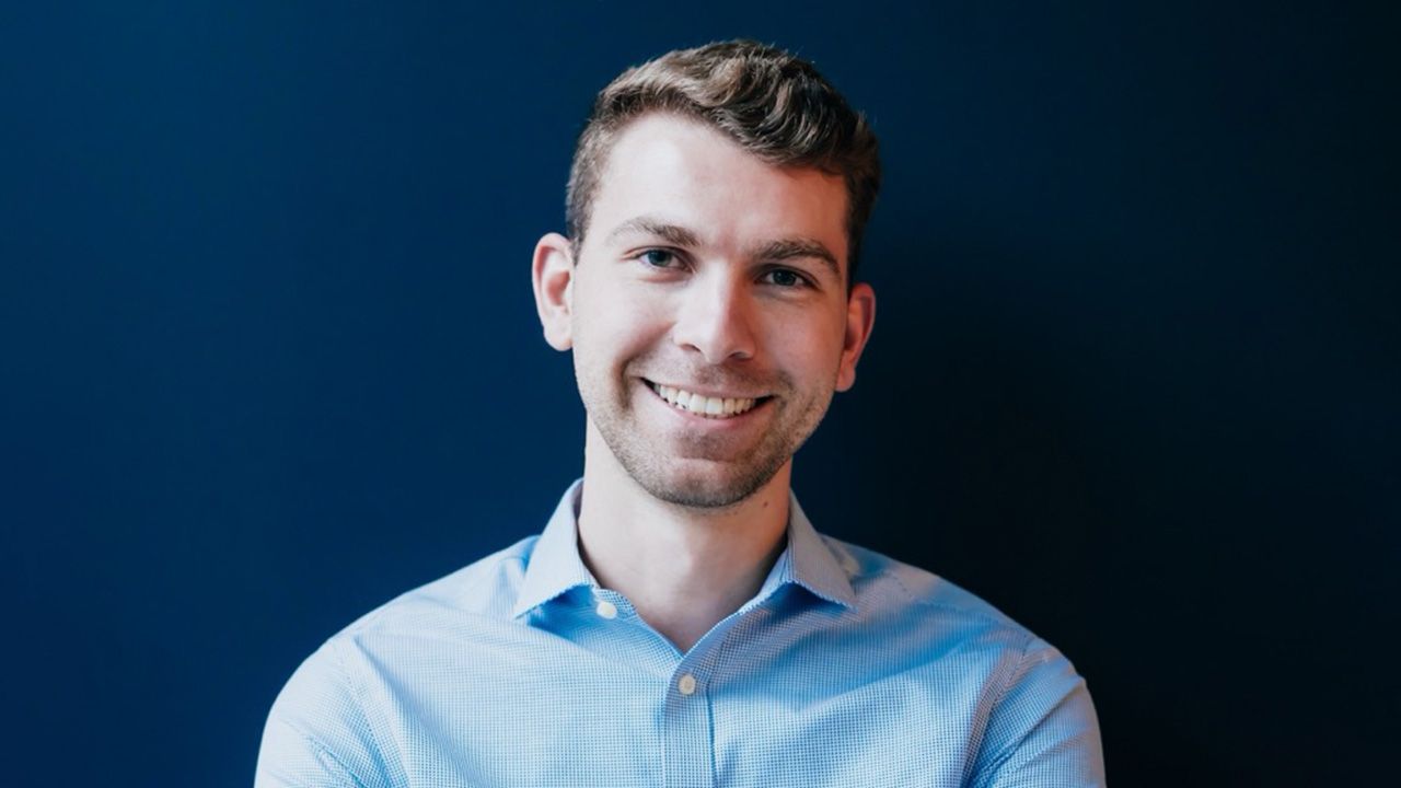 KI-Innovation für Millionen Fußballfans Von Telefónica Deutschland gefördertes Start-up ARTICLY verwandelt in Echtzeit WM-News in Podcasts