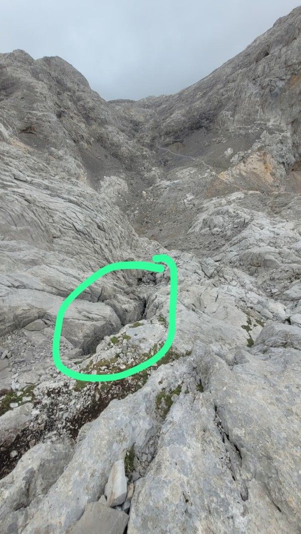 La basuraleza alcanza simas de alta montaña en Picos de Europa