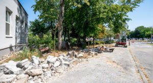 DOBRÁ SPRÁVA: Pri ZŠ A. M. Szencziho vzniká zóna Kiss & Ride