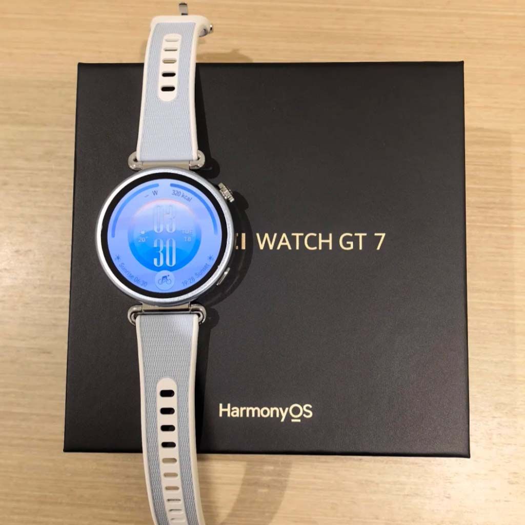 Huawei Watch GT 7 sa ukazujú deň pred predstavením. Pozrite si farby a dizajn