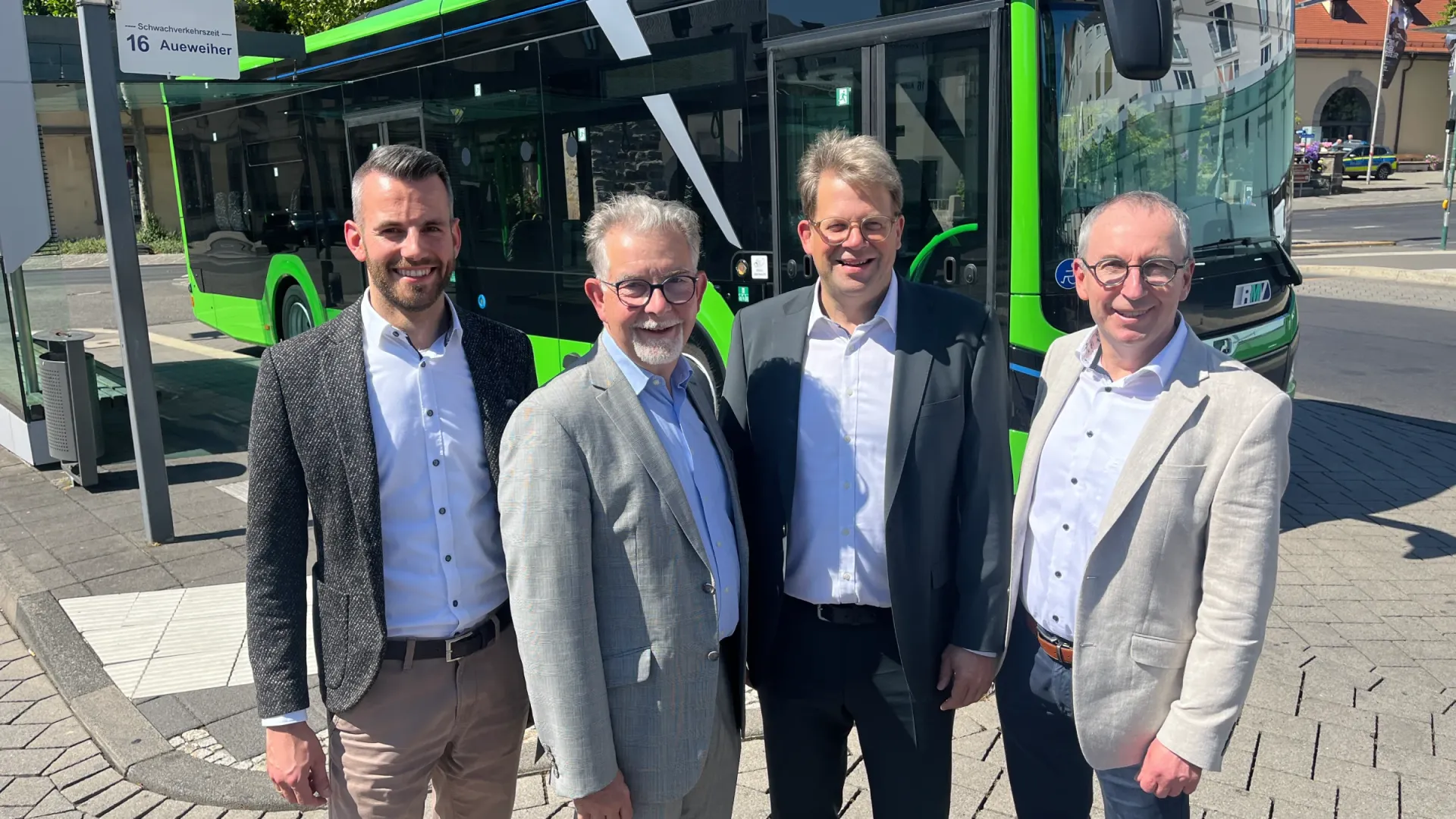RhönEnergie baut Elektrobus-Flotte weiter aus Sechs neue E-Busse starten im Fuldaer Stadtverkehr