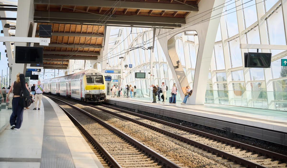 Trein biedt vlot alternatief tijdens hinder op E19 richting Brussel