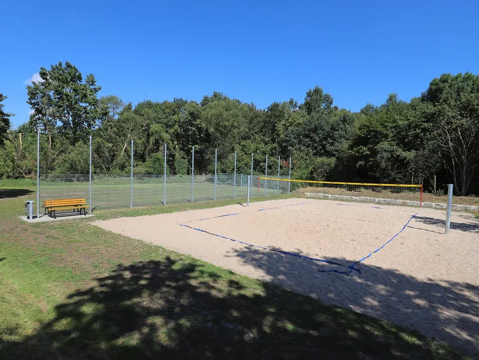 Erweiterung der Jugendsportanlage in Stadeln