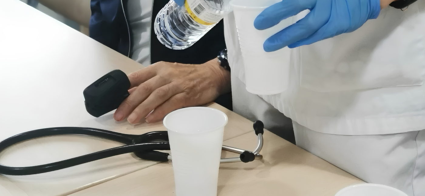 Profesionales de Vithas Xanit Internacional recuerdan que el alcohol es extremadamente nocivo para el cerebro y hay que evitar su consumo también en verano