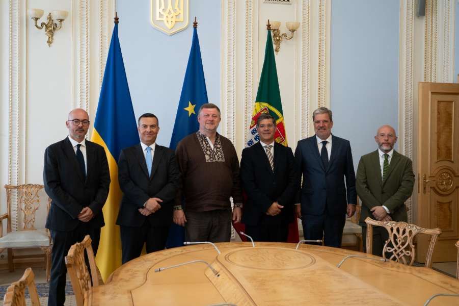 Оборонні технології, відбудова та підтримка України: Олександр Корнієнко зустрівся з Головою Парламентської групи дружби Португалія–Україна
