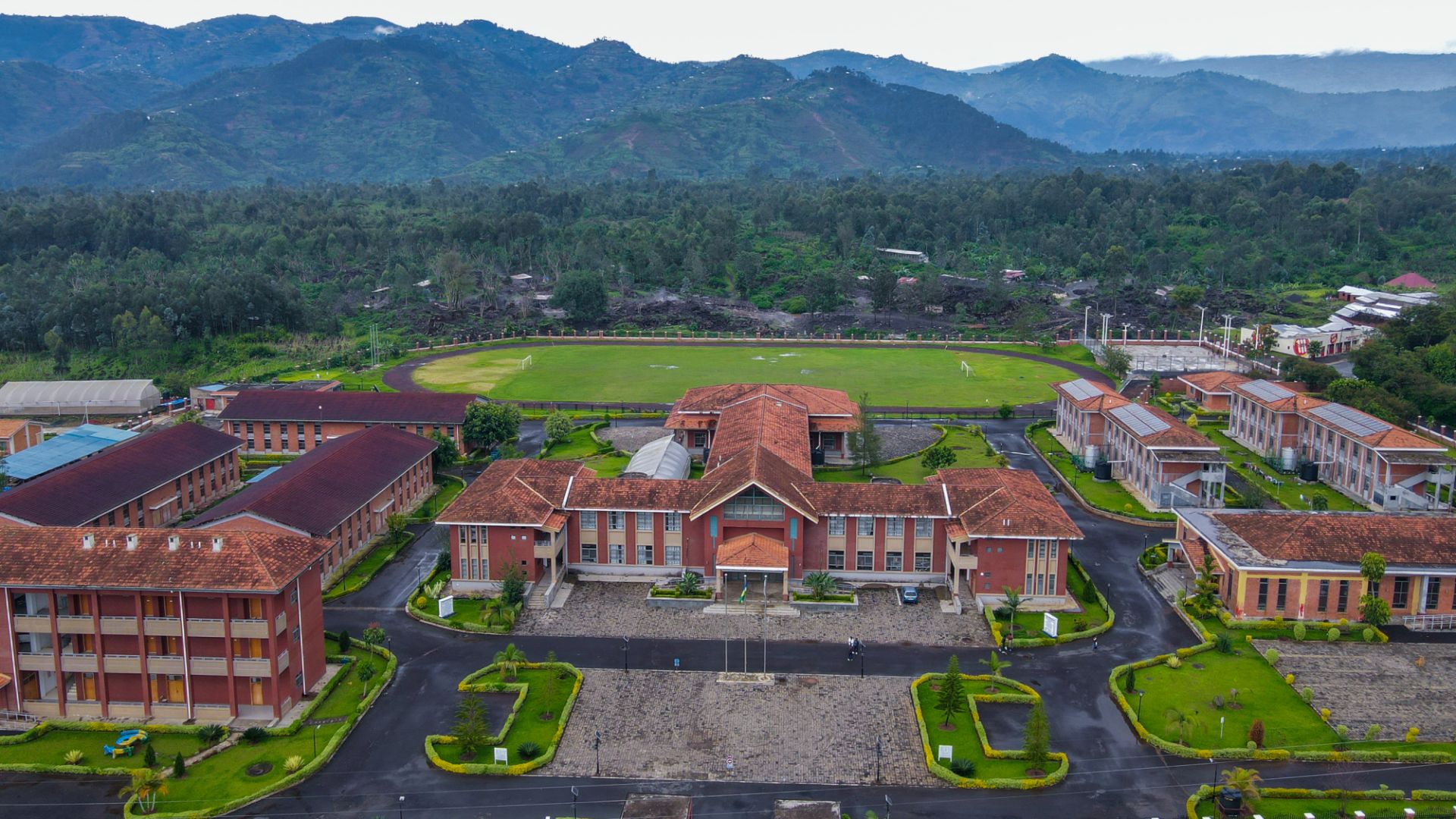Il Politecnico accompagna il futuro sviluppo del Rwanda Polytechnic