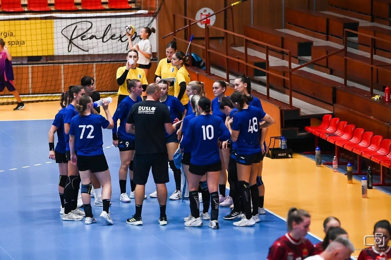 DOPRASTAV LIGA: MICHALOVCE ODŠTARTOVALI SEZÓNU VÍŤAZSTVOM, STUPAVA PREHRALA V PRAHE A ŠAĽA DOMA S MOSTOM