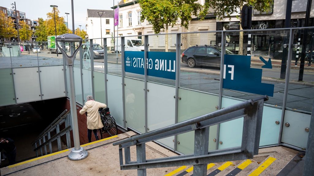 Fietsenstalling Heuvel tijdelijk lastiger bereikbaar