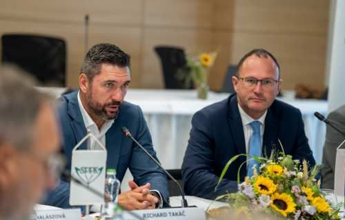 Minister Takáč na rokovaní agrárnych komôr v4: Slovensko spája poľnohospodárov regiónu pre silnejší hlas v Európe