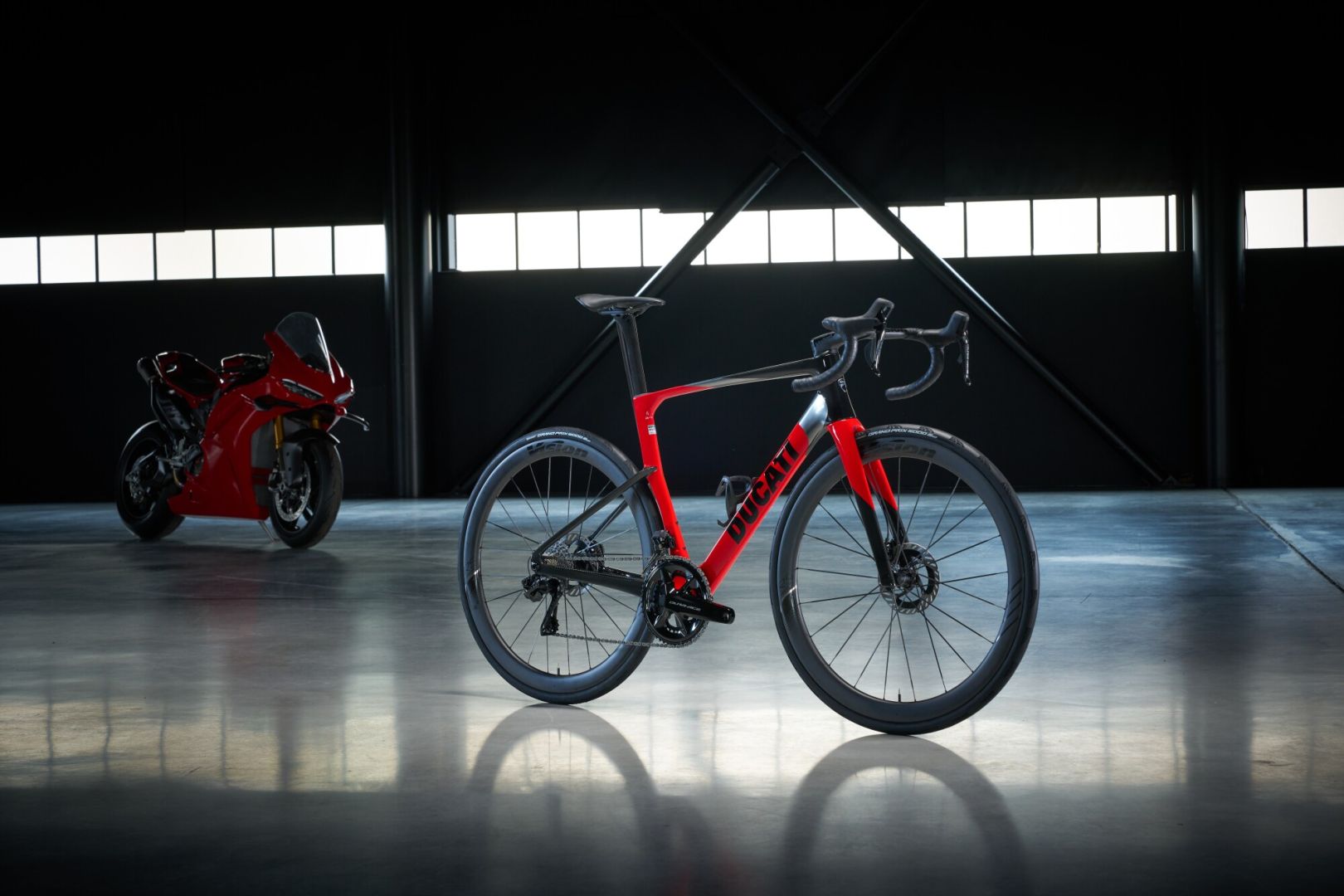 Ducati e Gruppo Zecchetto presentano la nuova gamma di biciclette ad alte prestazioni: road, gravel ed E-MTB