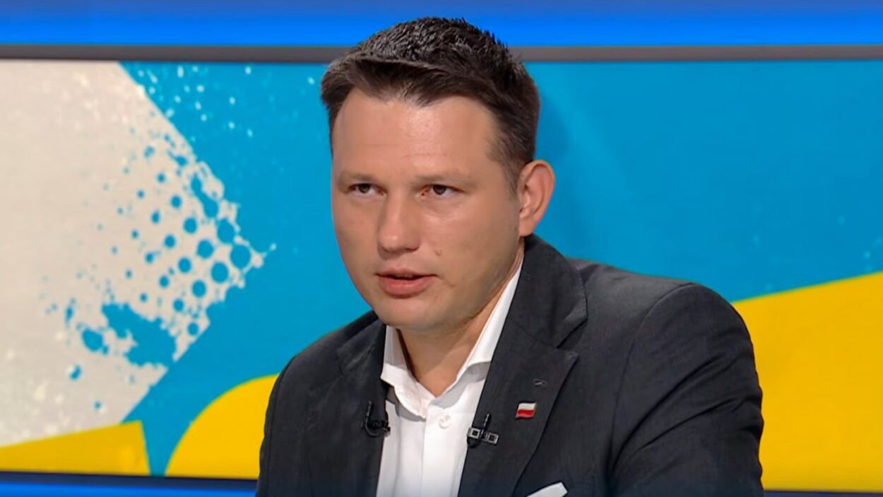 PiS przypomina kurę, która biega po podwórku z uciętą głową