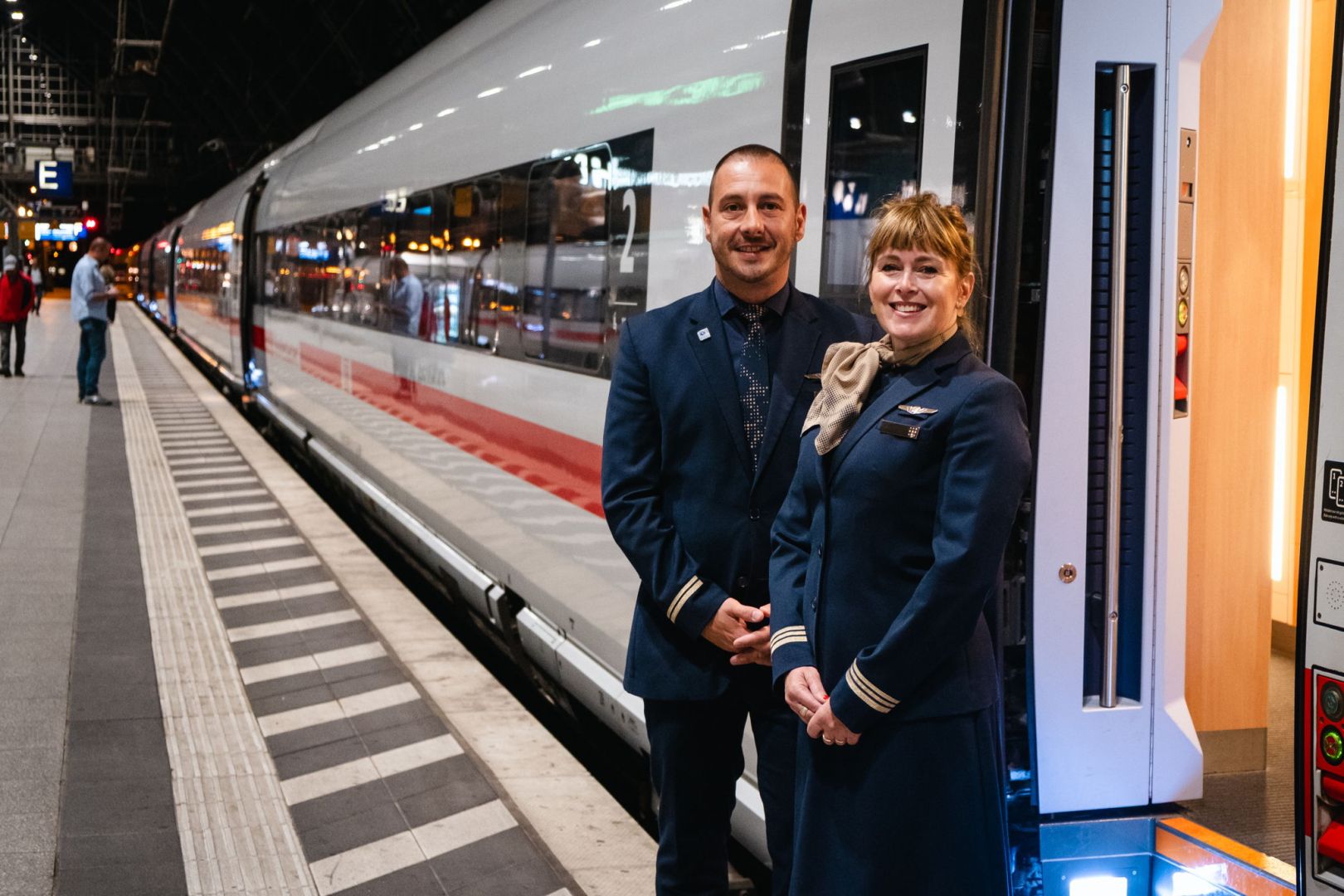 Eerste hogesnelheidstrein van Deutsche Bahn op Brussels Airport, in samenwerking met Brussels Airlines