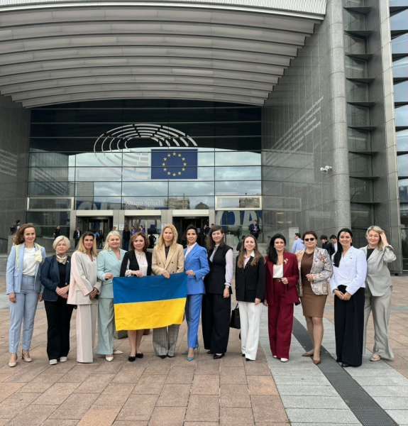 Делегація українських депутаток на чолі з Оленою Кондратюк розпочала візит до Брюсселя для адвокації ключових для України рішень