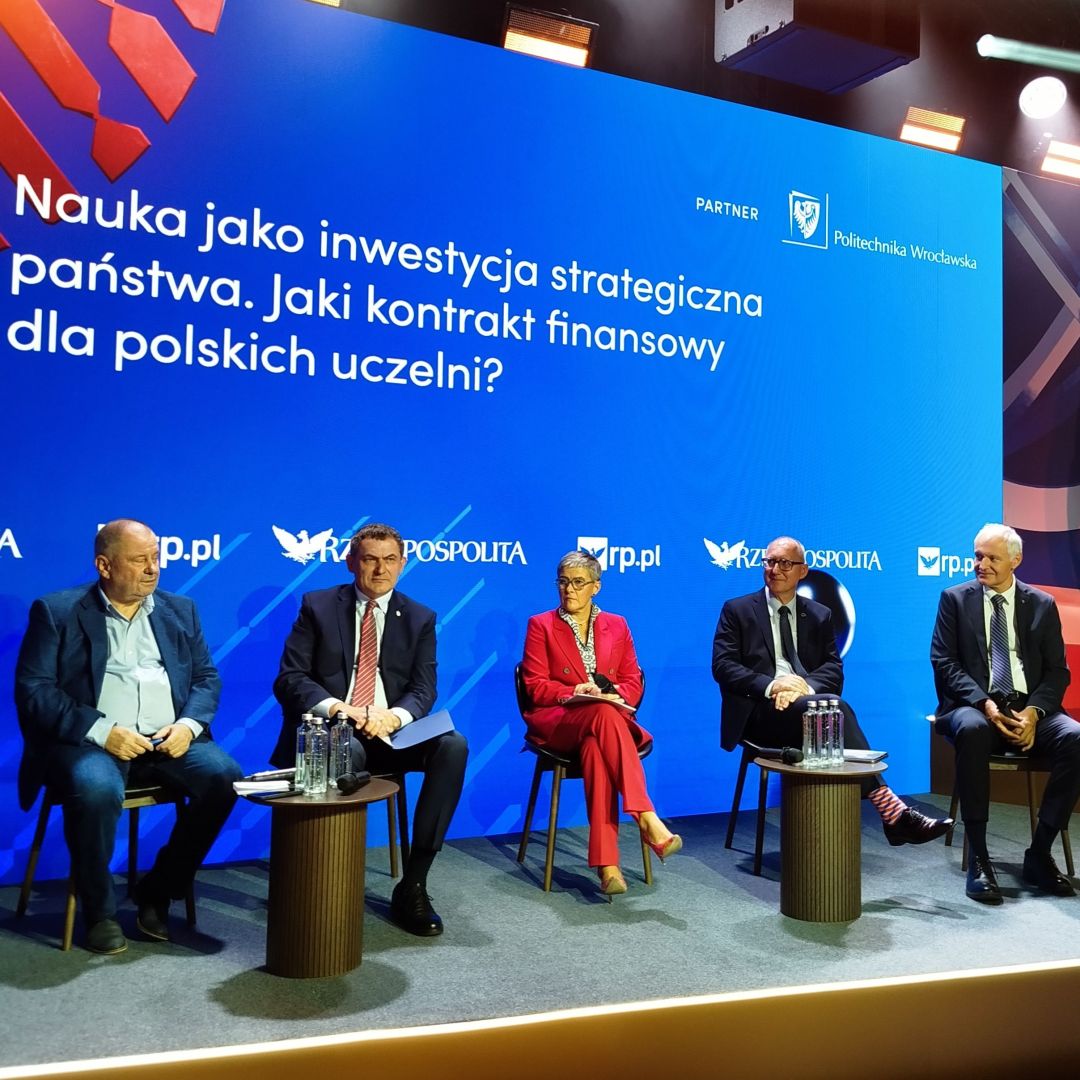 Rektor Politechniki Śląskiej na 35. Forum Ekonomicznym w Karpaczu