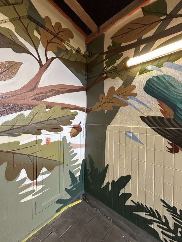 Streetart fleurt onderdoorgang van station Sint-Joris-Weert op