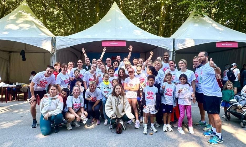 Delhaize verdubbelt het ingezamelde bedrag van elke deelnemer van Team Delhaize aan Run To Kick