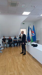 V Ribnici preventivna delavnica za starejše kolesarje in e-kolesarje