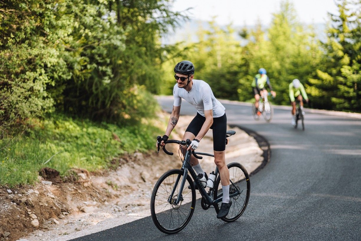 Kráľova hoľa sa otvára cyklistom. Ikonická cesta má ambíciu stať sa novým symbolom cykloturistiky na Slovensku.