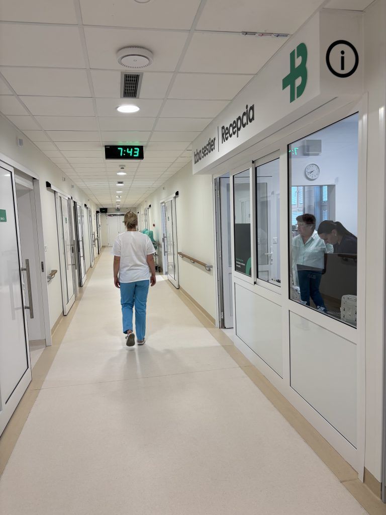 MUDr. Boris Džula so svojím tímom posilňuje ortopédiu v Bardejove