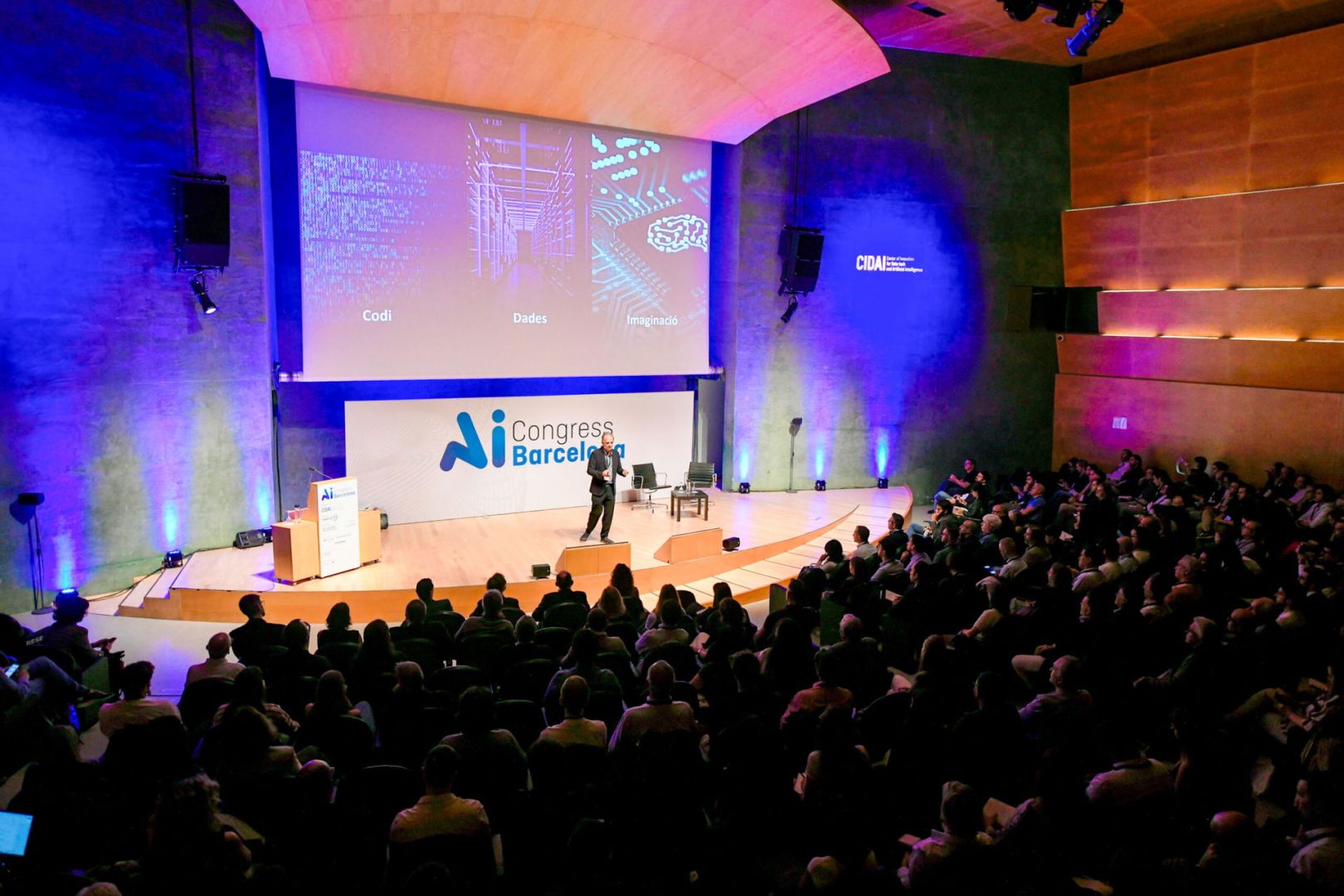 La supervisió humana de la intel·ligència artificial, la seguretat, la sobirania tecnològica i la sostenibilitat, claus de l’AI Congress
