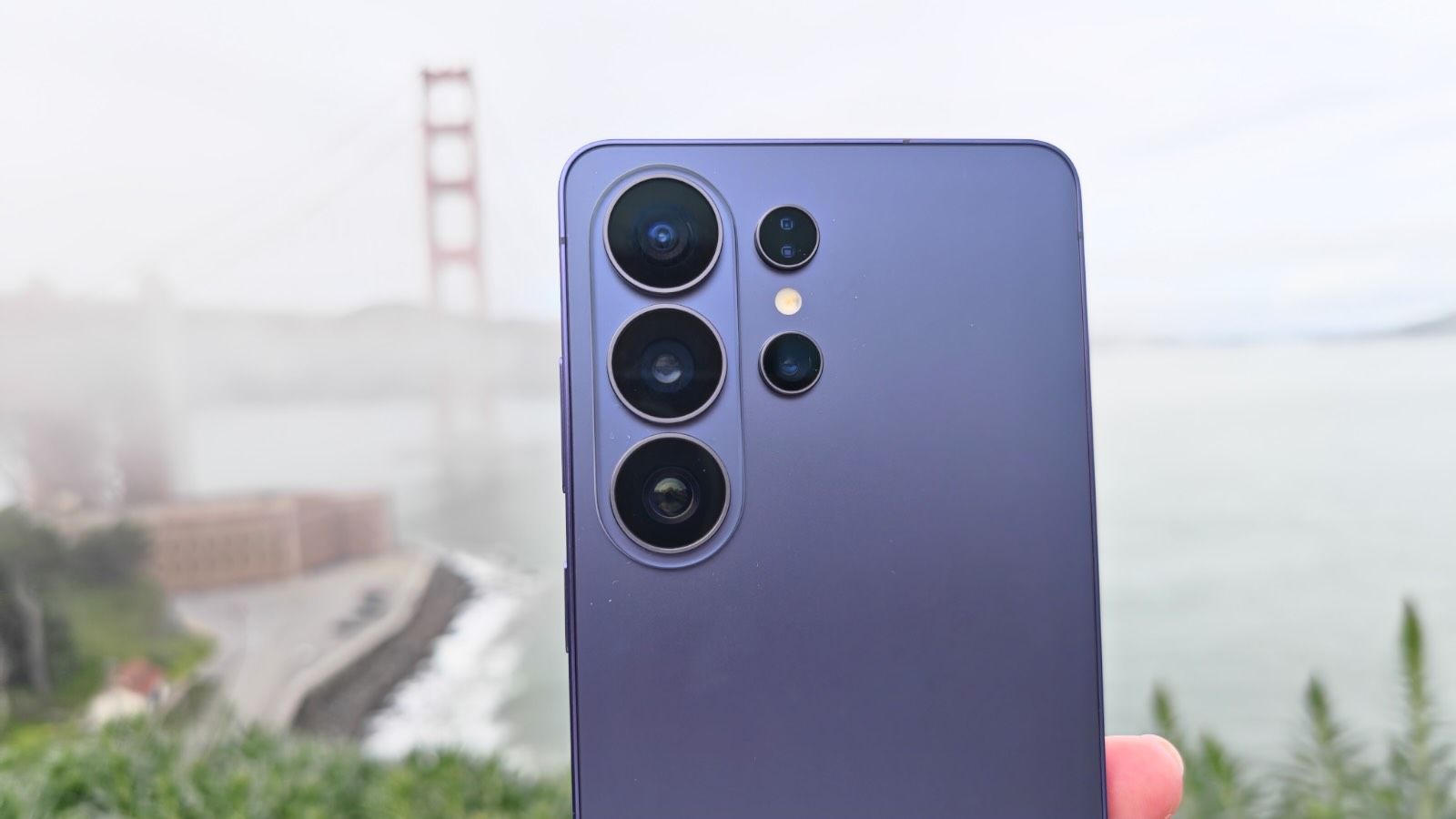 Séria Vivo X500 oficiálne: Batérie s kapacitou až 8 000 mAh, Dimensity 9600 a 200 MP teleobjektívy