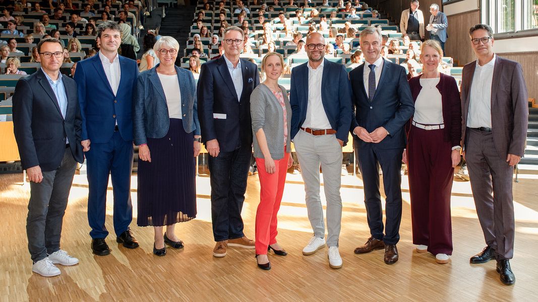 Universität Paderborn verleiht Förderpreis der Wirtschaft an mehr als 270 Schüler*innen