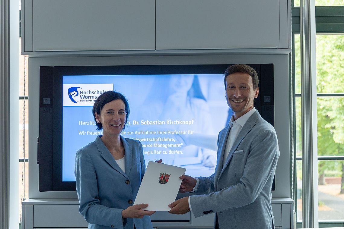 Prof. Dr. Sebastian Kirchknopf verstärkt Hochschule Worms