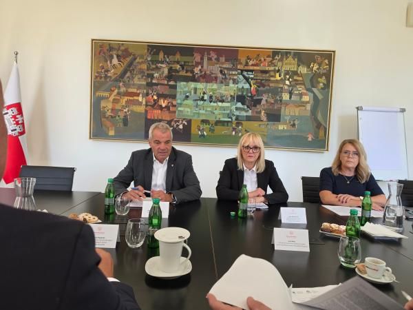Predstavniki institucije Varuha poslovali v Mariboru