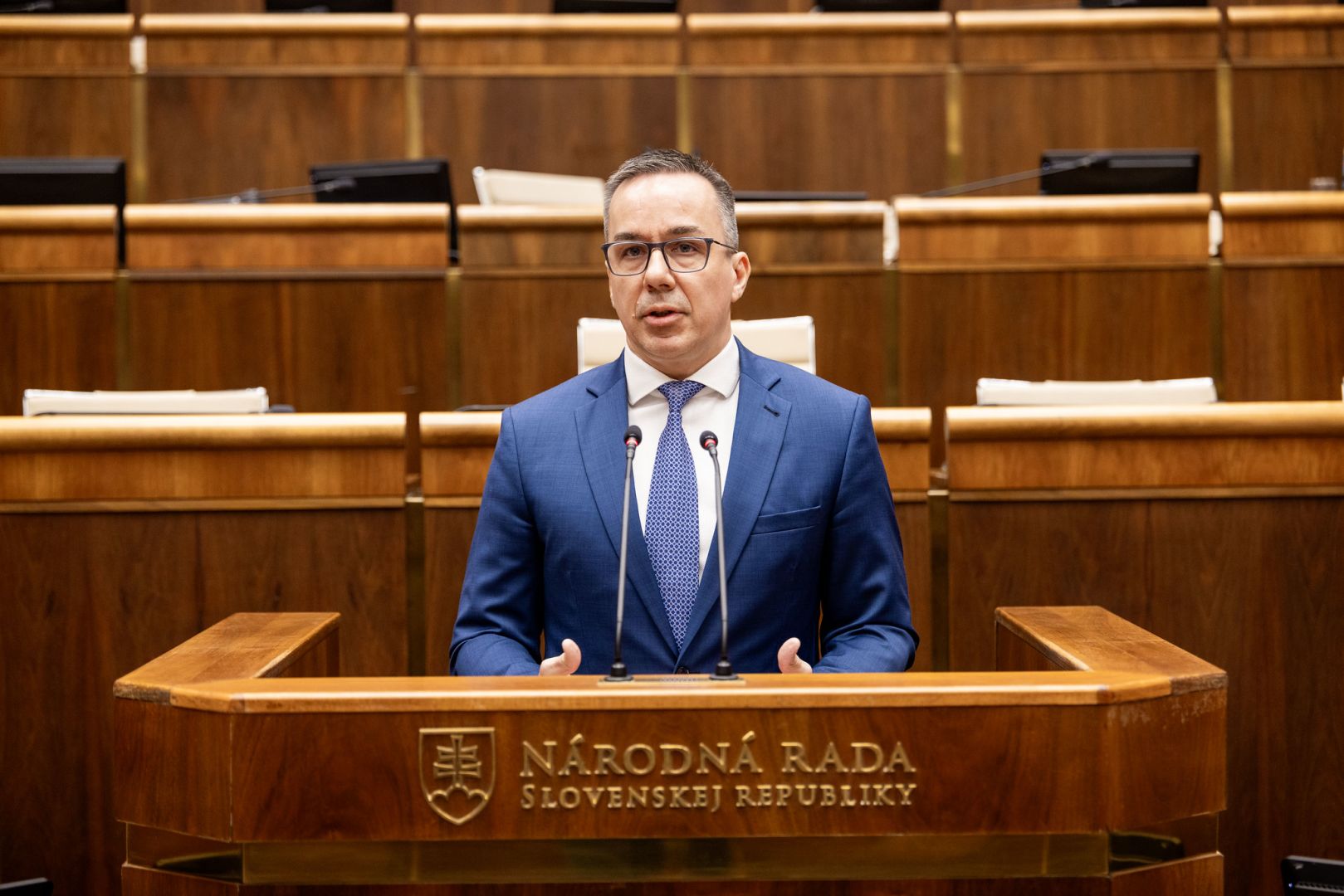 NRSR: Podmienky práce pre digitálne platformy sa sprísnia, ochrana ľudí vzrastie