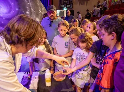 Bezoek de Radboud Universiteit tijdens Weekend van de Wetenschap - met o.a. boswachter Tim