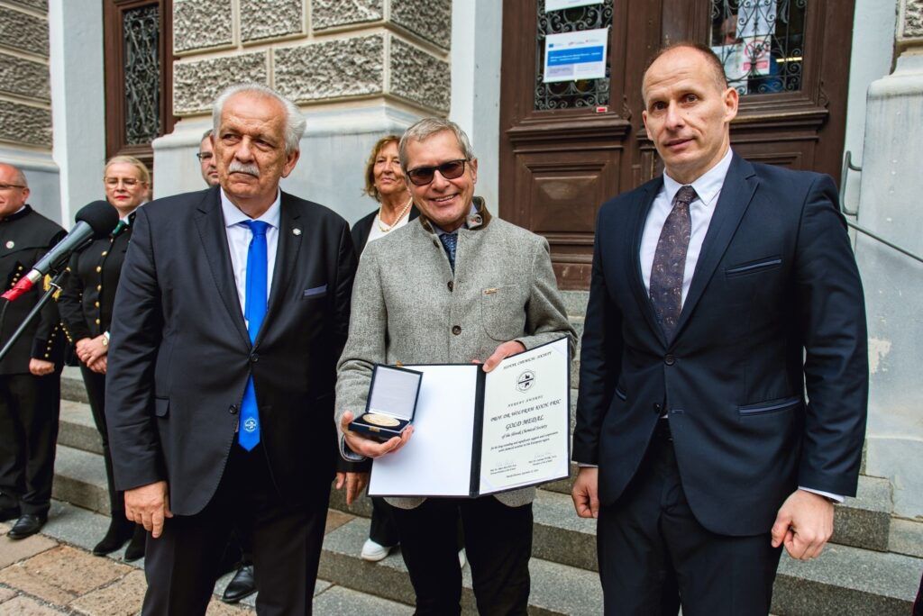 Výnimočný deň pre slovenskú chémiu: Banská Štiavnica sa stala prvým „Historickým miestom európskej chémie“ na Slovensku